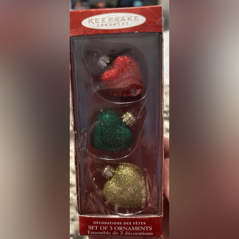 KEEPSAKE the Label Heart Ornaments - Sparkling Red, Green, Gold